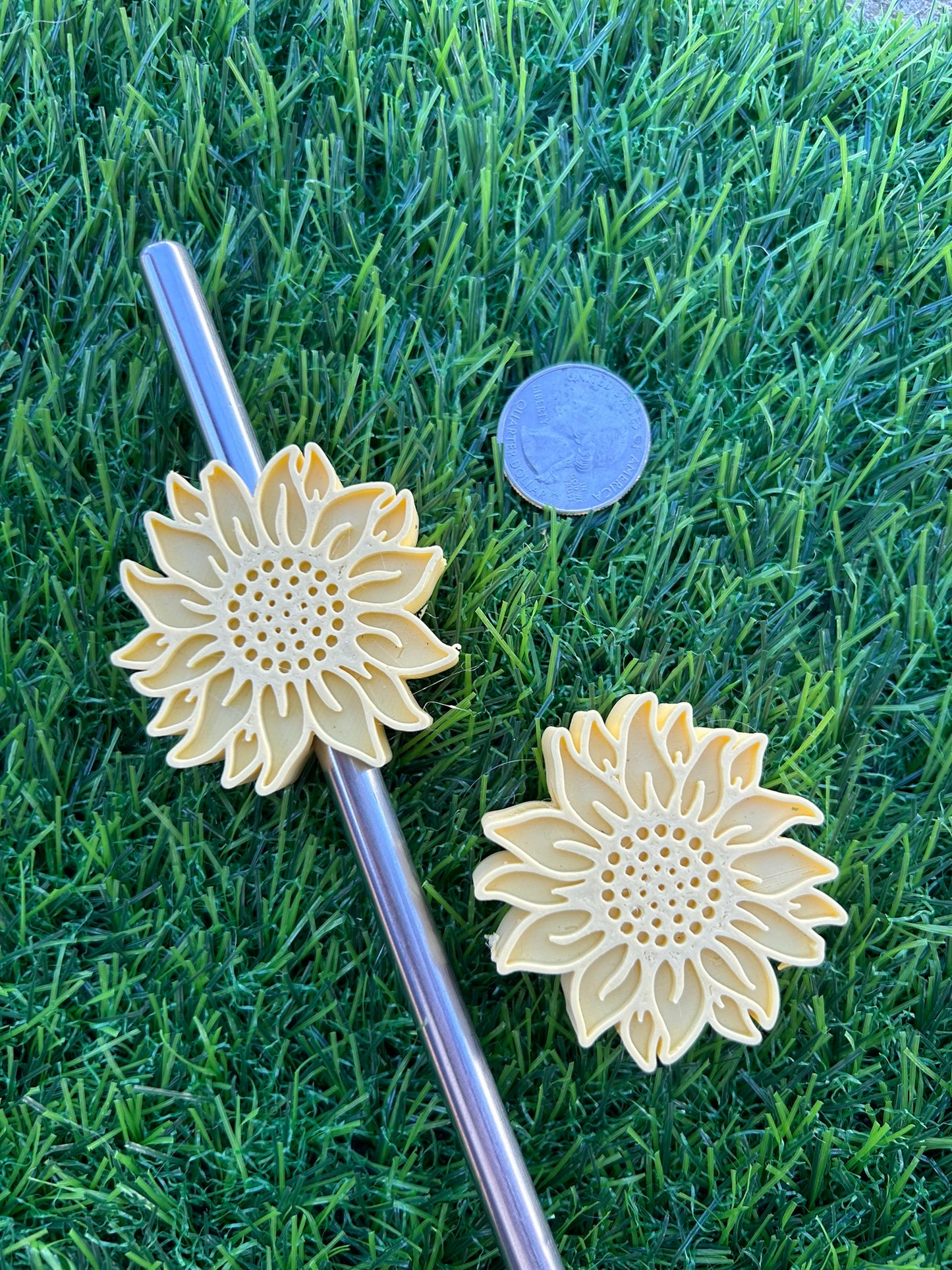 Sunflower Straw Topper