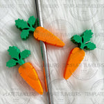 Load image into Gallery viewer, Carrot Straw Topper
