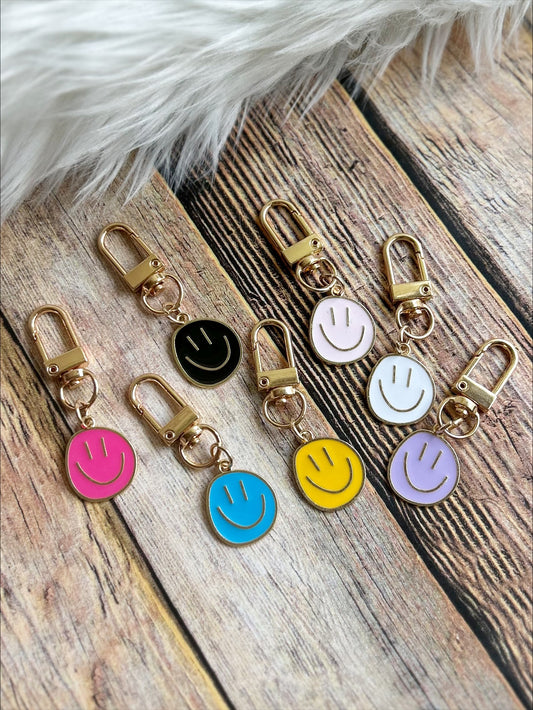 Smiley Face Zipper Pull